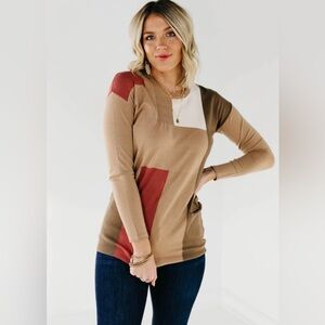 Longsleeve Colorblock Top w/ pocket - L
